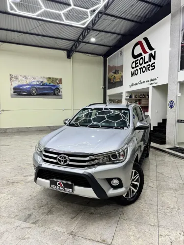 Toyota Hilux CD SRX 4X4 2.8 TDI 16V Diesel Aut. 2018