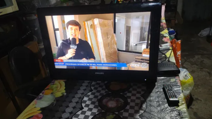 Tv Philips 26 com conversor.