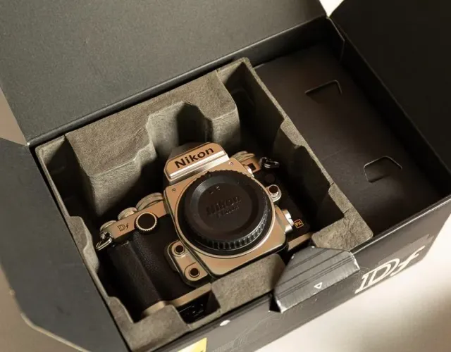 Nikon Df Praticamente Nova - Apenas 2118 Cliques Na Caixa - Oportunidade