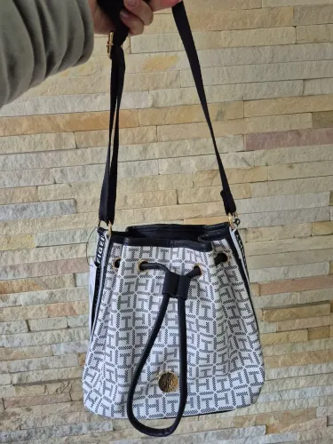 Bolsa Tommy hilfiger original de Orlando 
