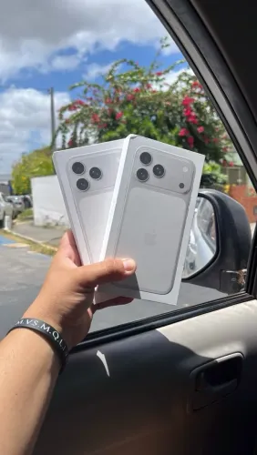 IPHONE 17 PRO MAX SILVER LACRADO