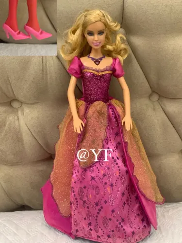 Boneca Liana de Barbie e o Castelo de Diamantes