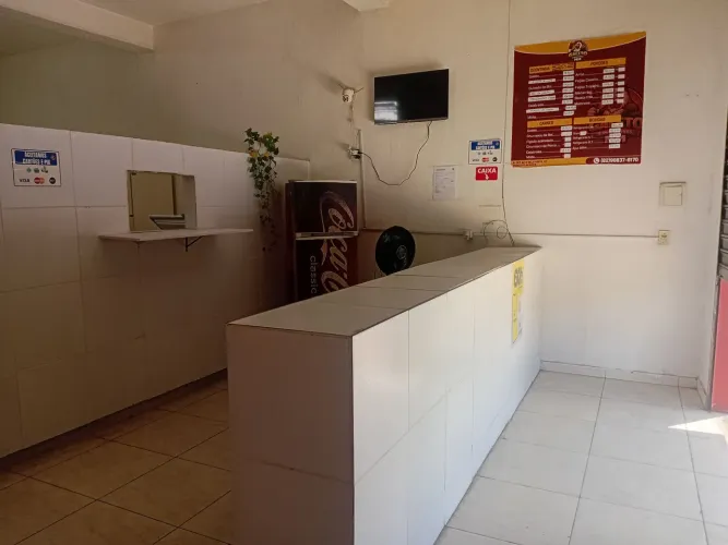 Alugo ponto comercial