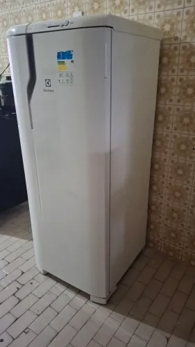 Refrigerador 310L  Electrolux.