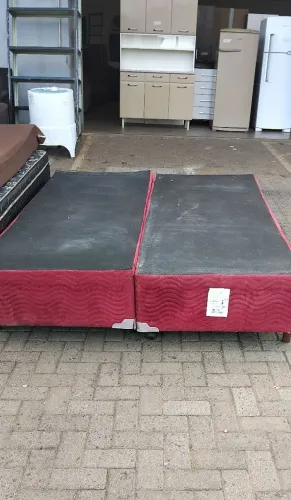 Base de cama box casal USADA ENTREGA dentro de Uberlândia MG