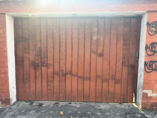 Portão madeira garagem