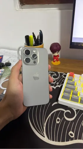 iPhone 15 pro 256gb