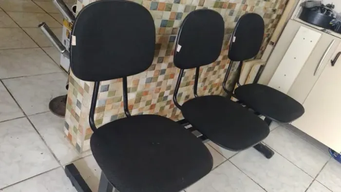 cadeira tripla + cadeira avulsa