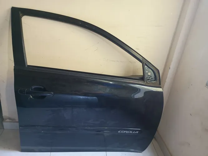 Porta do Corolla dianteira direita 2009 á 2014