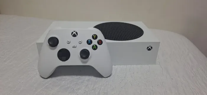 Xbox Series S 512gb + 1 controle original 