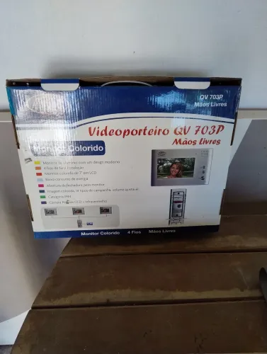 Videoporteiro QV 703P Mãos Livres. 