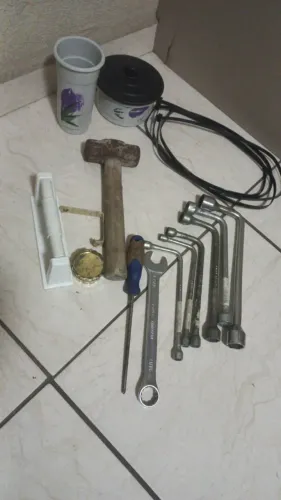 LOTE DE FERRAMENTAS E UTILIDADES - R$100 ZL SAO MATEUS