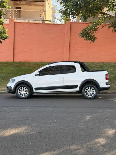 Volkswagen Saveiro Cross 1.6 T.flex 16V CD 2015