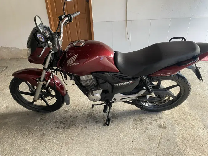 Honda cg 150 titan 2912 vendo/ troco