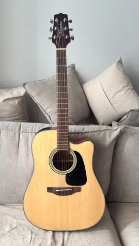 Violão Takamine