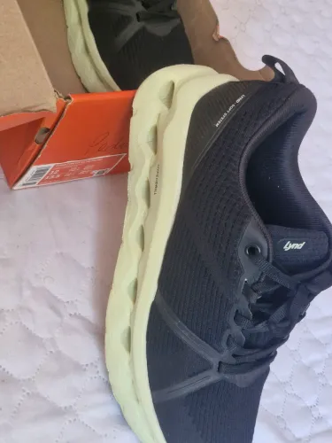 Tenis