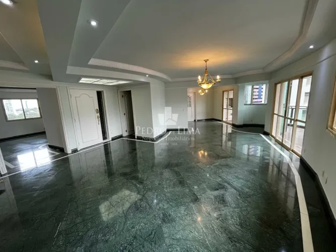 Apartamento Alto Padrão, 256m², Condomínio Rômulo e Remo, 5 vagas no Jd. Anália Franco