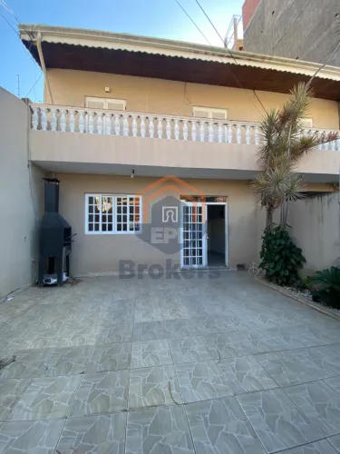 Casa em Jardim Guanabara - Jundiaí, SP