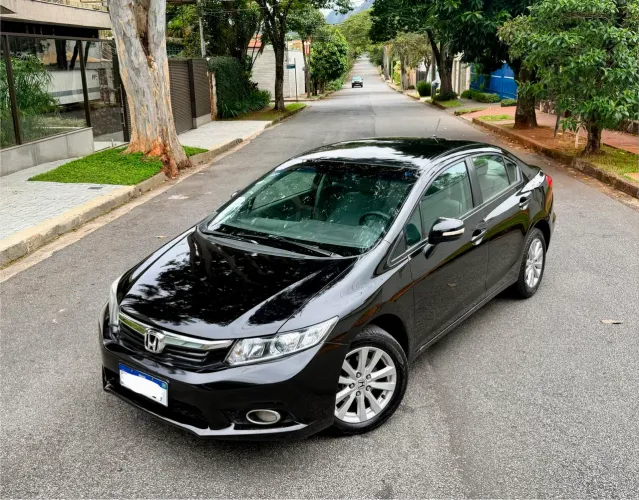 Honda Civic Sedan LXR 2.0 Flexone 16V Aut. 4P 2014