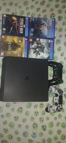 PS4 SLIM 