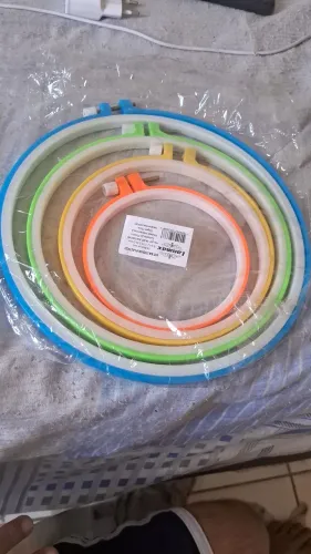 kit de bastidor plastico para bordado<br>R$40,00