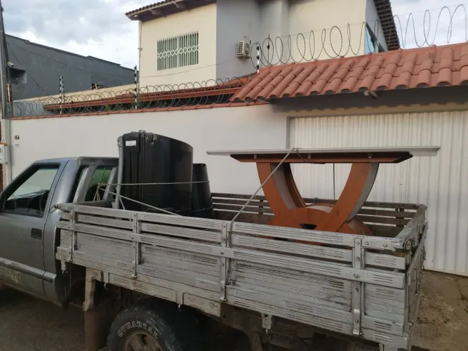 Frete carreto e mudanças peque ligue ou mande um ZAP nas 