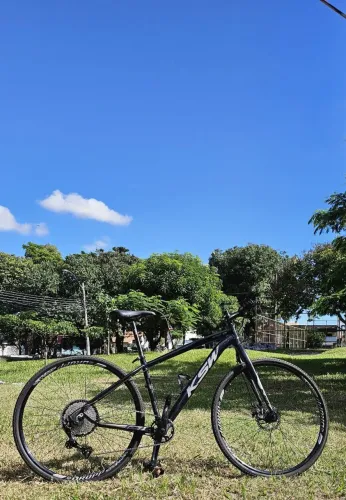 BICICLETA ARO 29 - TOTALMENTE EQUIPADA