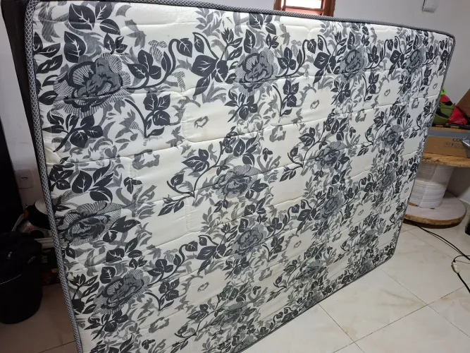 Cama box com colchão, em Natal RN