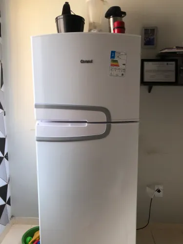 Vende-se Geladeira Consul Frost Free 
