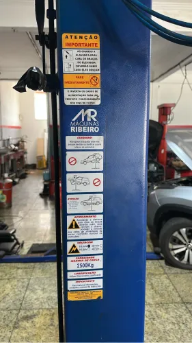 Elevador automotivo