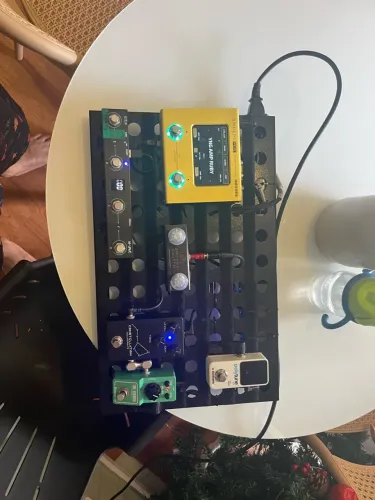 Pedal Board 40x45 com elétrica e capa