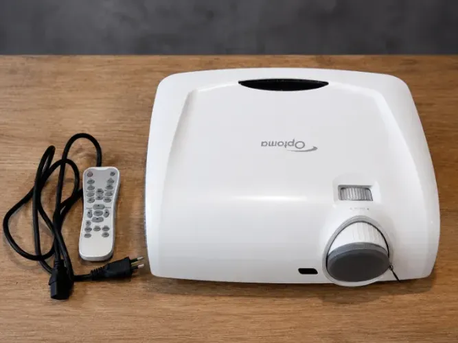PROJETOR OPTOMA HD33 - SUPER CONSERVADO