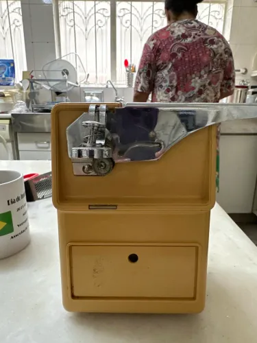 Abridor de Latas + Afiador de Facas Elétrico Arno - Retrô / Vintage - 110V