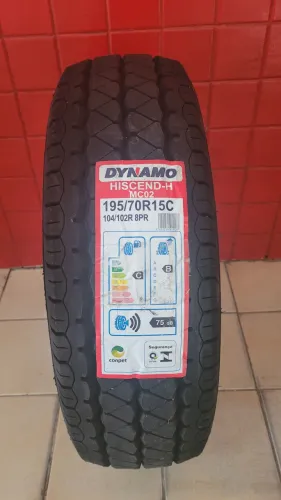 Pneus  ,,  195 70 15c  ,,  205 70 15c  ,,  8 lonas  ,,  novos
