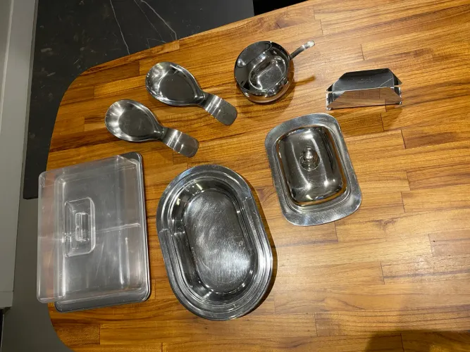 Kit de servir inox(manteiga, travessa, queijo/presunto, açucareiro+3)