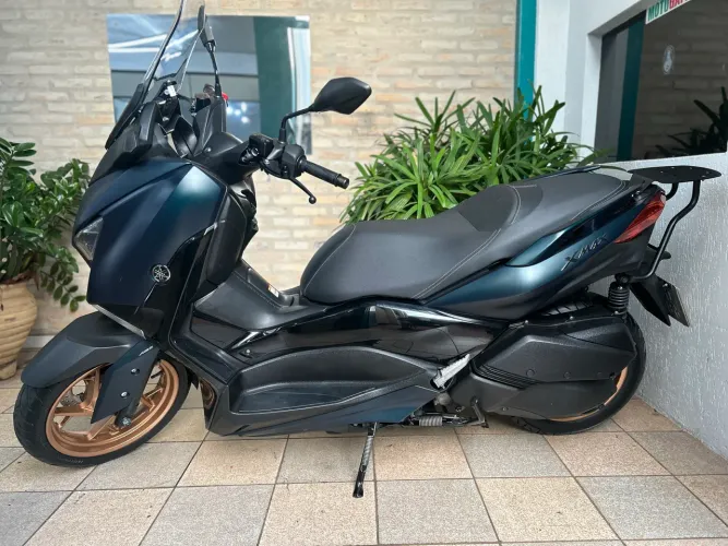 Xmax