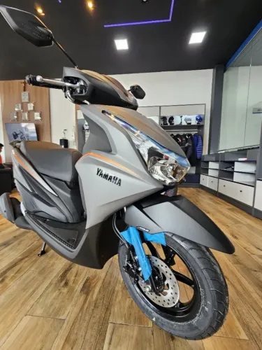Scooter Yamaha FLUO 125 HYBRID CONNECTED 2027 - 0km