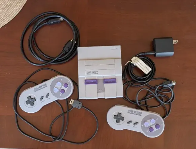 Super Nintendo SNES Classic Mini ORIGINAL 2 Controles
