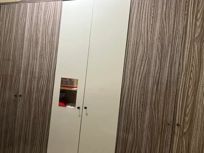 Vende-se guarda roupa