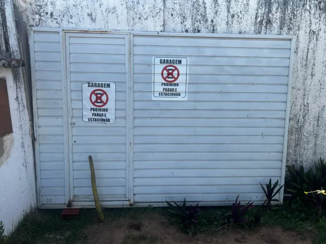 Portão metalon + pedestre pra vender logo