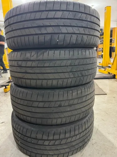 Pneus Bridgestone alenza 235/45 r19