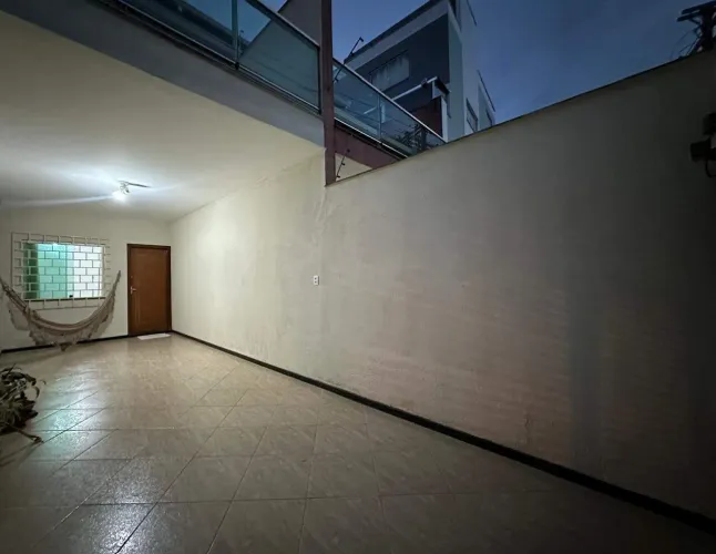 Casa Geminada à venda, 3 quartos, 1 suíte, 2 vagas, Novo Eldorado - Contagem/MG
