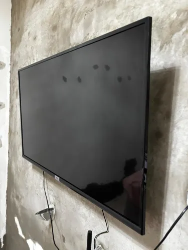 Smart TV - TCL 43? Polegadas - Semi-Nova