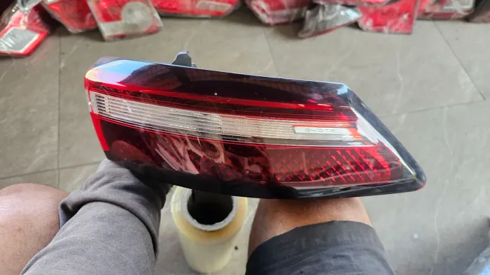 Lanterna do Byd dolphi mini