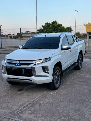 Mitsubishi L200 Triton Sport HPE-S 2.4 CD Dies. AUT 2022