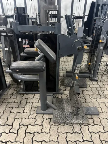 Equipamento musculação