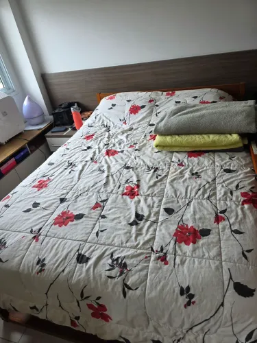Cama de casal com colchão