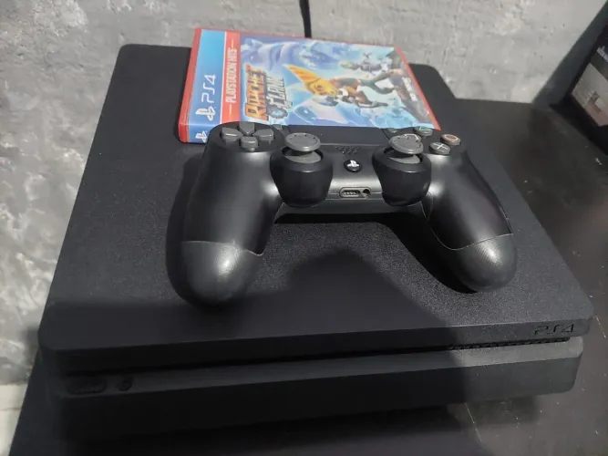 Vendo ps4 slim 1TB com defeito descrição!!!