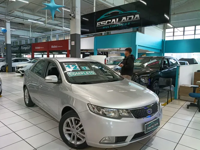 Kia Motors Cerato 1.6 16V Mec. 2012