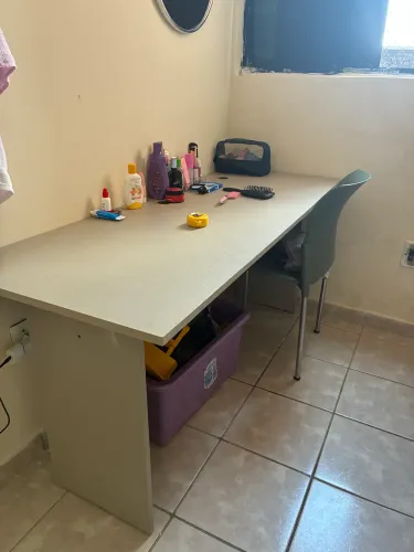 Mesa 1.55x61x73cm MDF Primeira linha.